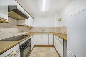 Kitchen- click for photo gallery